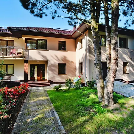 In Near Seaside Vila *